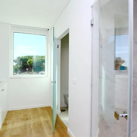 Miya: Marina-adjacent Retreat With Pool And Clever Details *