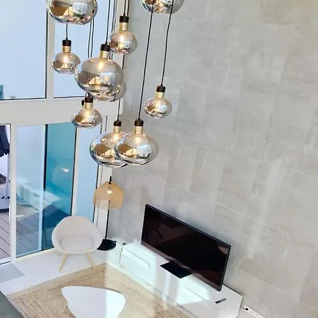 Miya: Marina-adjacent Retreat With Pool And Clever Details Vilamoura