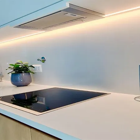 Miya - Clever Details, Walking Distance From The Marina, Restaurants, Bakeries And Supermarkets,, Free Wifi, Pool (adults Only) 別荘 *