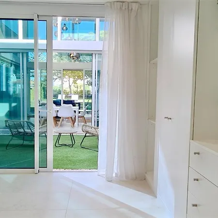 Miya: Marina-adjacent Retreat With Pool And Clever Details Vilamoura