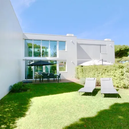 Miya: Marina-adjacent Retreat With Pool And Clever Details * Vilamoura