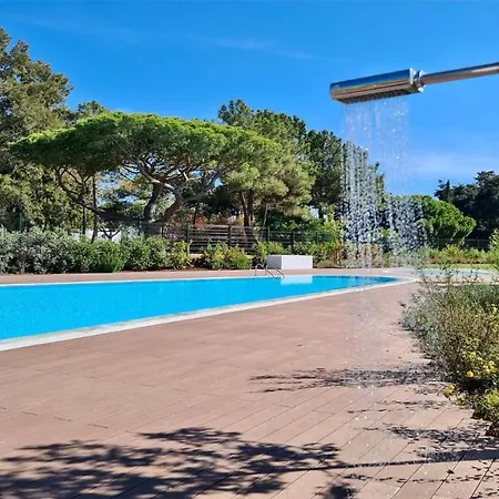Miya: Marina-adjacent Retreat With Pool And Clever Details Holiday home Vilamoura