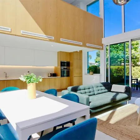 Holiday home Miya: Marina-adjacent Retreat With Pool And Clever Details Vilamoura