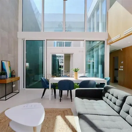Miya: Marina-adjacent Retreat With Pool And Clever Details Holiday home *