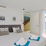 度假居 Miya - Clever Details, Walking Distance From The Marina, Restaurants, Bakeries And Supermarkets,, Free Wifi, Pool (adults Only) *